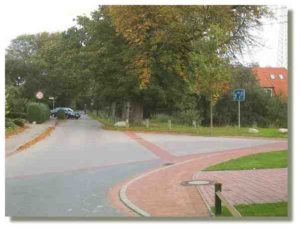Einfahrt zum Eichholz >> nächstes Bild?